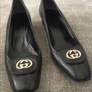 Gucci flats